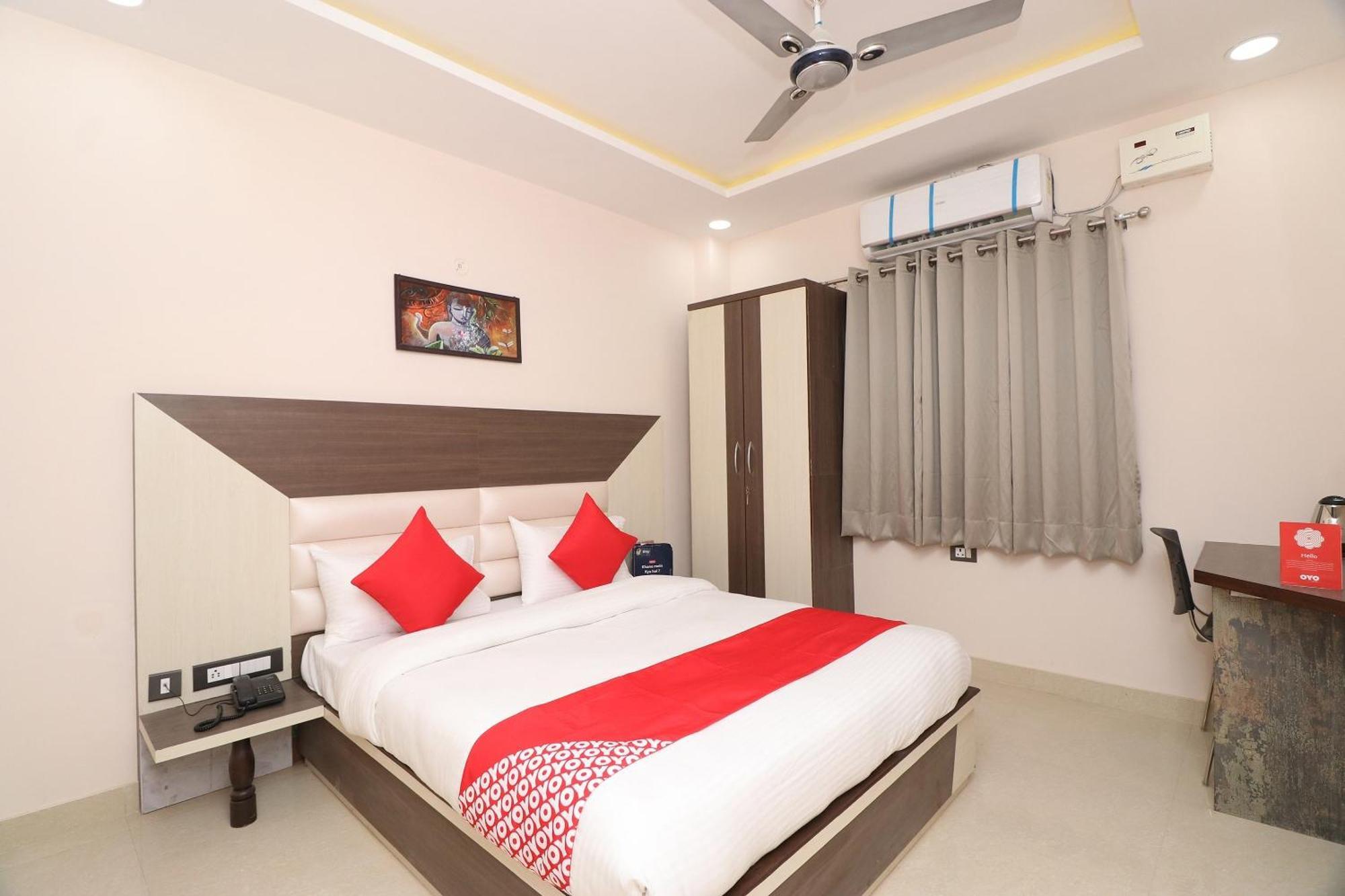 Hotel Centre Point Gorakhpur Exteriör bild