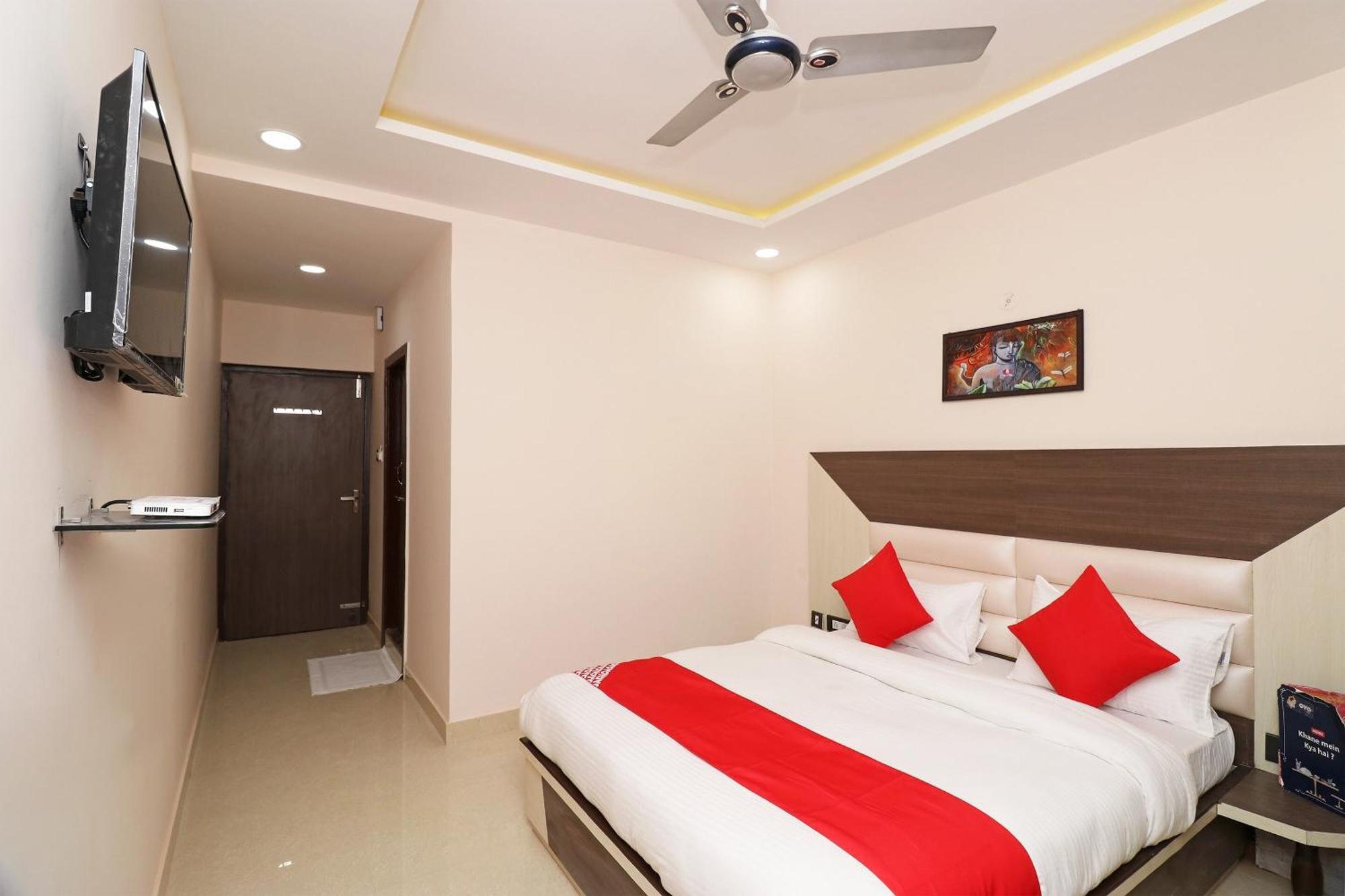 Hotel Centre Point Gorakhpur Exteriör bild
