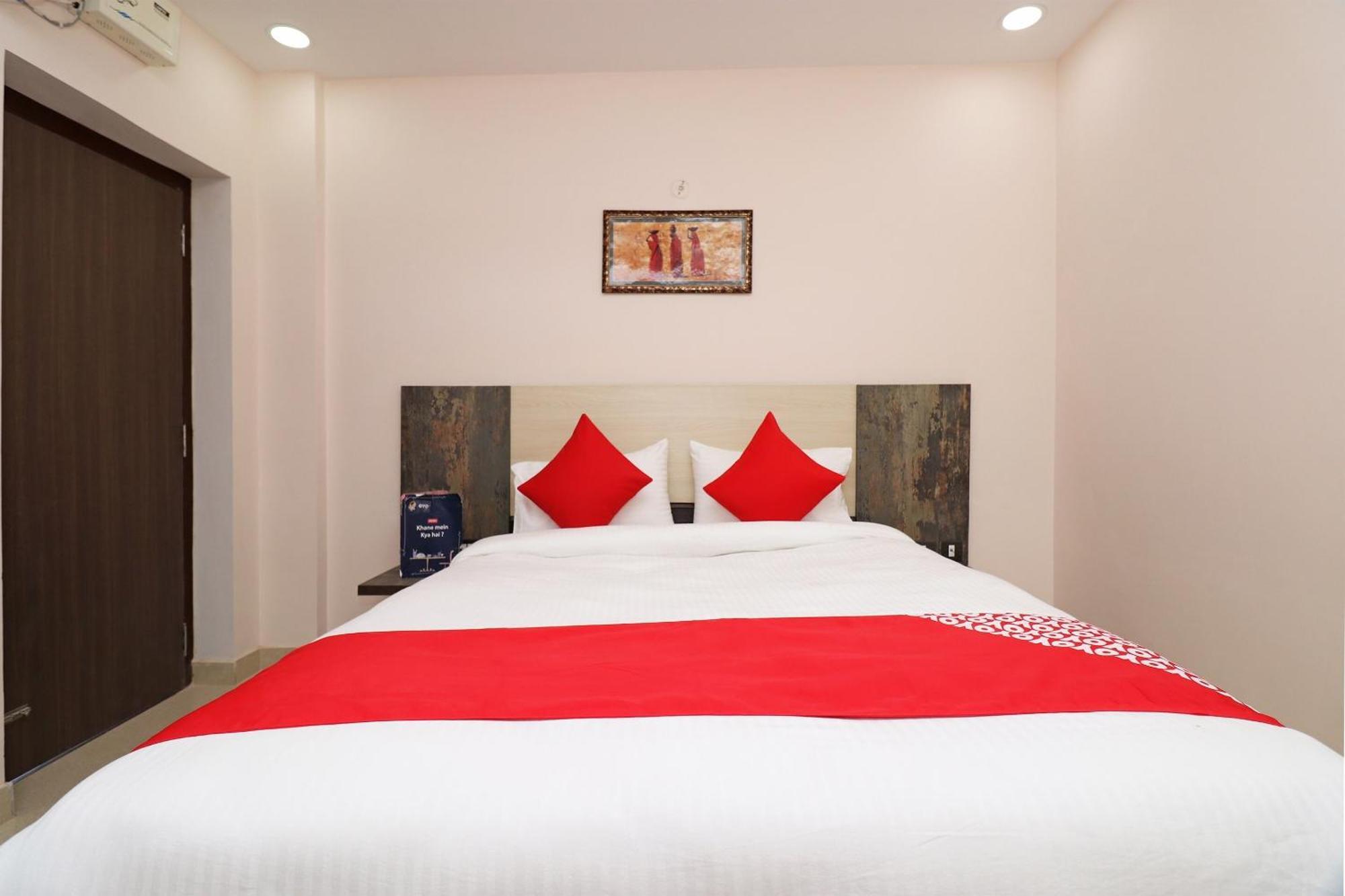 Hotel Centre Point Gorakhpur Exteriör bild