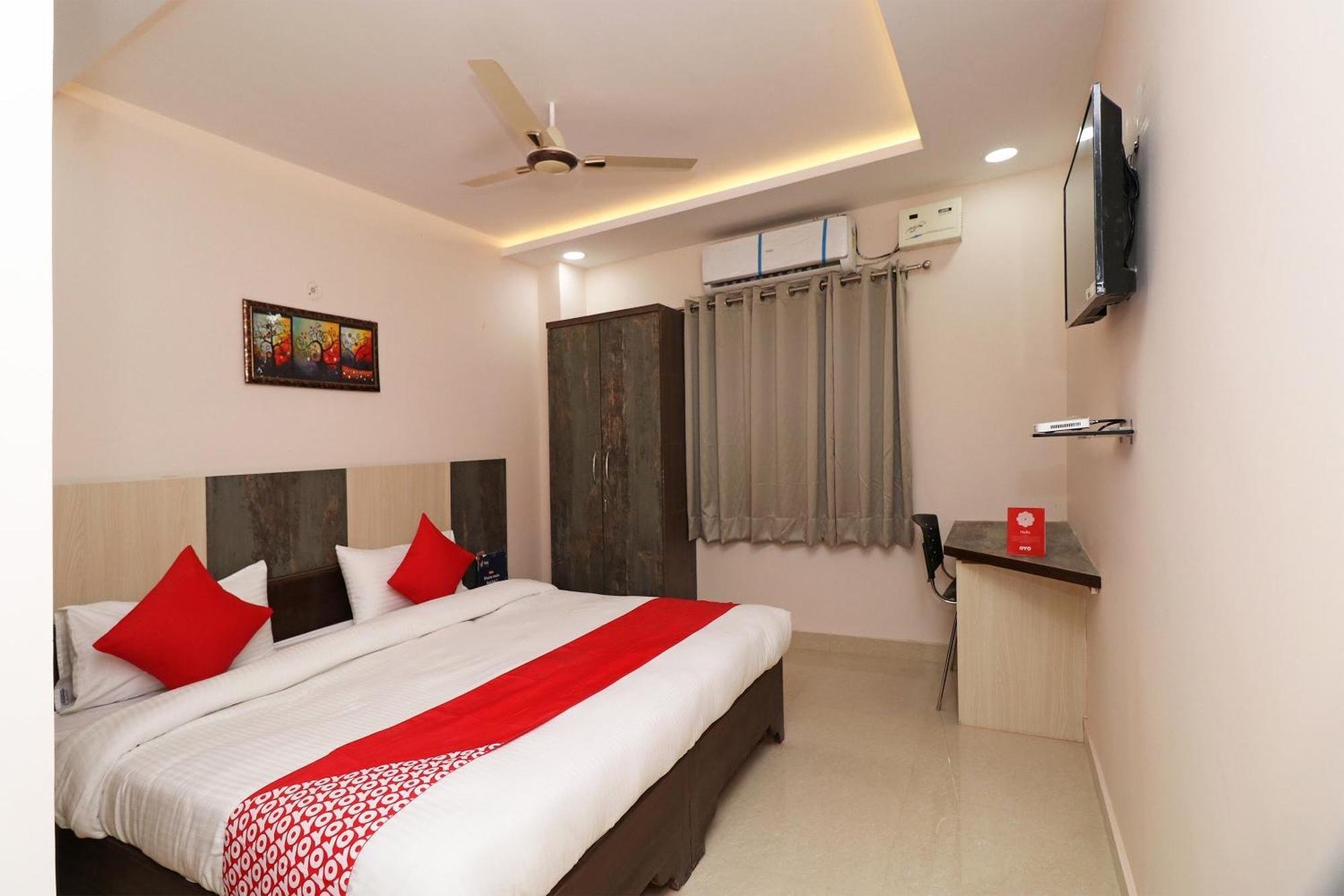 Hotel Centre Point Gorakhpur Exteriör bild