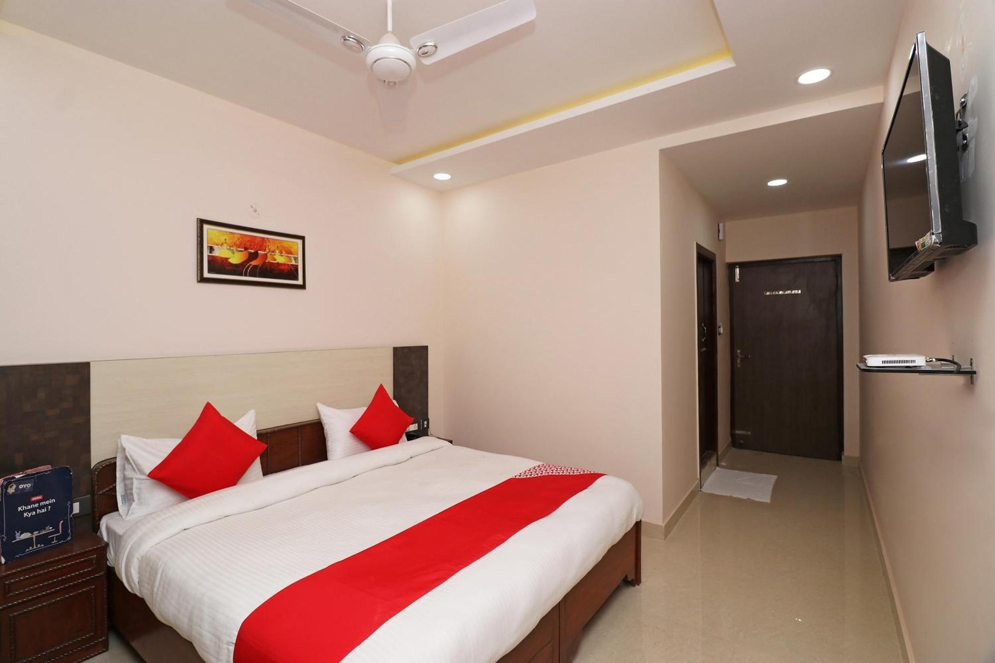 Hotel Centre Point Gorakhpur Exteriör bild
