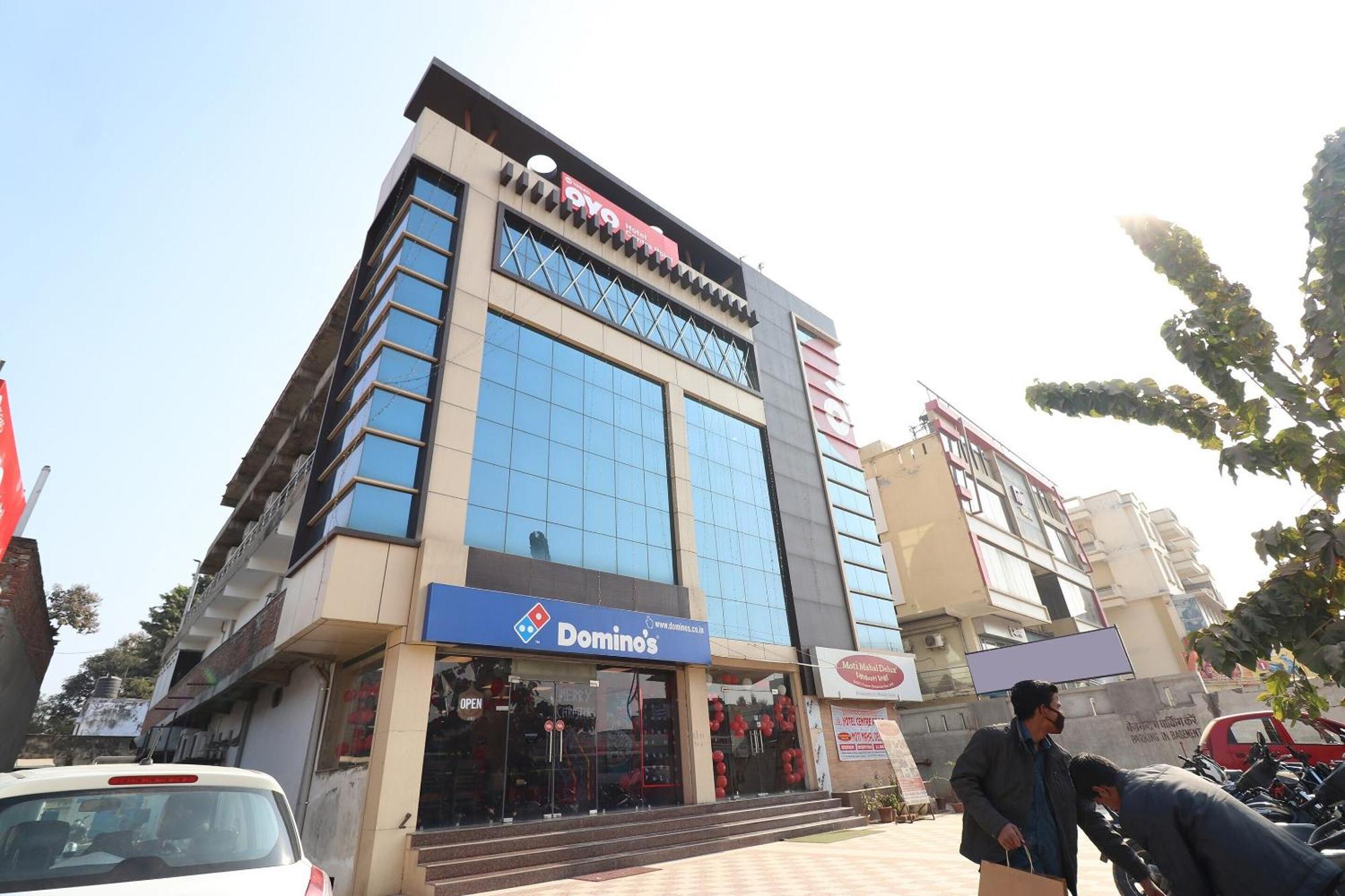 Hotel Centre Point Gorakhpur Exteriör bild